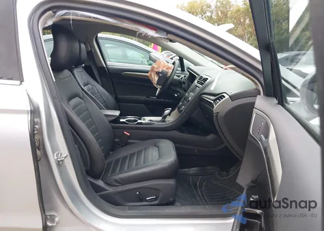 2013 Ford Fusion Se z USA, uszkodzony, nr VIN 3FA6P0HR9DR220788